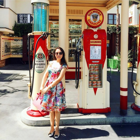 Meet your Posher, Aaudrey - Picture 2 of 2